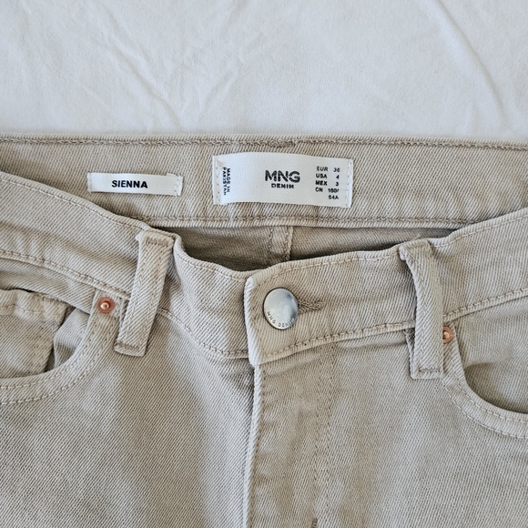 Mango Sienna Flared Crop Jean - Picture 5 of 6